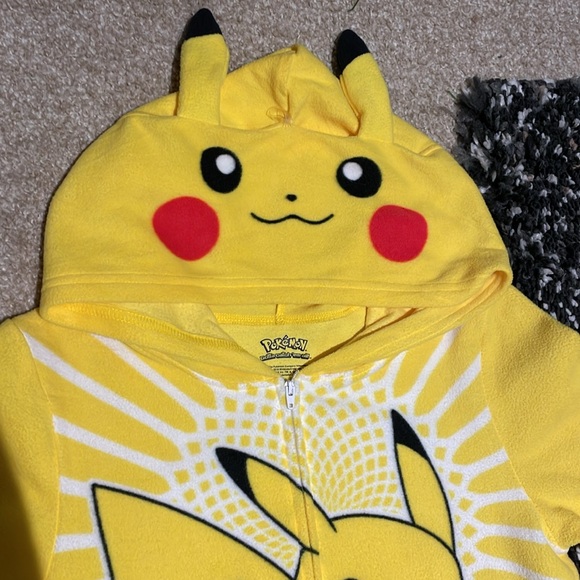 Pokémon Pikachu Onesie In Bright Yellow Pikachu Print In Size Kids Large - Picture 3 of 12